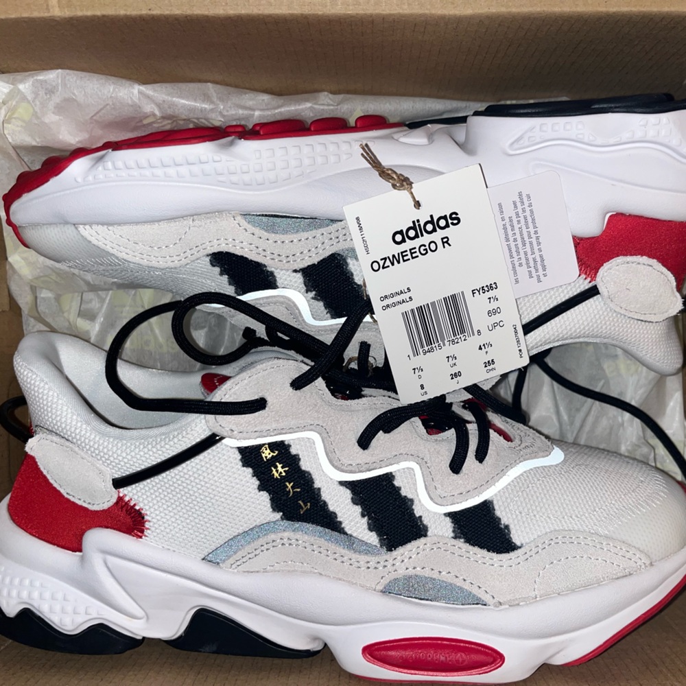 !!NEW!! Adidas Men Ozweego BAIT x Street Fighter x Ryu